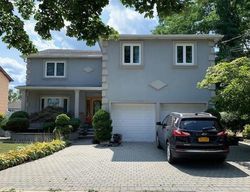 Pre-foreclosure in  MAIN ST Staten Island, NY 10307