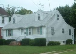 Pre-foreclosure Listing in AMBROSE ST SOMERSET, NJ 08873