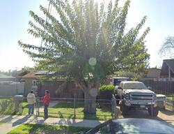 Pre-foreclosure Listing in E LAMONA AVE FRESNO, CA 93703