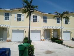 Pre-foreclosure in  NW 40TH WAY Fort Lauderdale, FL 33313
