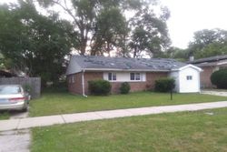 Pre-foreclosure in  S VAN VLISSINGEN RD Chicago, IL 60617