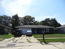 Pre-foreclosure Listing in 88TH ST KENOSHA, WI 53142