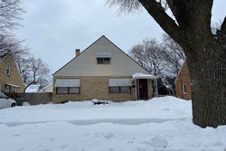 Pre-foreclosure Listing in N 88TH ST MILWAUKEE, WI 53222