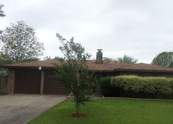Pre-foreclosure Listing in HONEYSUCKLE ST HIGHLANDS, TX 77562
