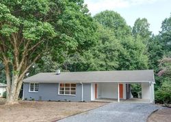 Pre-foreclosure Listing in HEDGEWOOD CIR GASTONIA, NC 28052