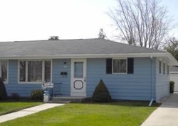 Pre-foreclosure in  GREENFIELD AVE Sheboygan, WI 53081