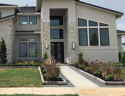 Pre-foreclosure in  ROUND PRAIRIE LN Cypress, TX 77433