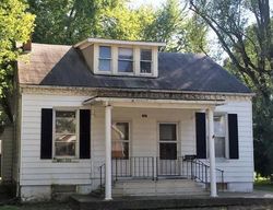 Pre-foreclosure Listing in 9TH ST HIGHLAND, IL 62249