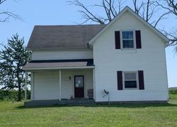 Pre-foreclosure Listing in W 500 S SHELBYVILLE, IN 46176