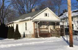 Pre-foreclosure Listing in N ROOSEVELT AVE BLOOMINGTON, IL 61701