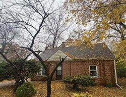 Pre-foreclosure in  RICHTON SQUARE RD Richton Park, IL 60471