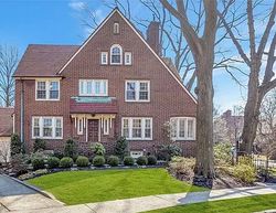 Pre-foreclosure in  GREENWAY S Forest Hills, NY 11375