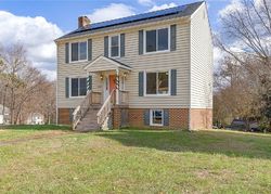 Pre-foreclosure in  SUNSET HILLS DR Richmond, VA 23236