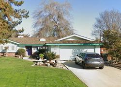 Pre-foreclosure Listing in CARTER AVE BAKERSFIELD, CA 93308
