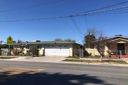 Pre-foreclosure Listing in KING ST BAKERSFIELD, CA 93305