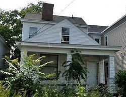 Pre-foreclosure in  S 36TH ST Louisville, KY 40211