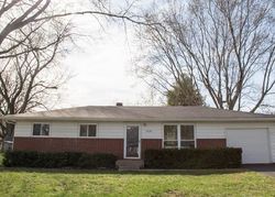 Pre-foreclosure Listing in VIRGINIA ST COLUMBUS, IN 47203