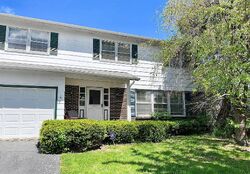 Pre-foreclosure in  N WALNUT AVE Arlington Heights, IL 60004