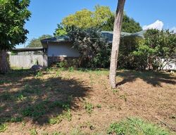 Pre-foreclosure Listing in FALKLAND RD VENICE, FL 34293