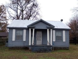 Pre-foreclosure Listing in W SEMMES AVE OSCEOLA, AR 72370