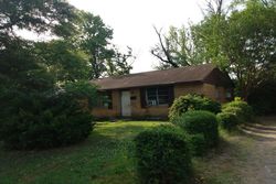 Pre-foreclosure in  GATHINGS DR West Memphis, AR 72301