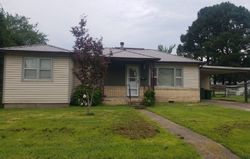Pre-foreclosure in  RAEDELS AVE Springdale, AR 72764