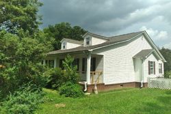 Pre-foreclosure in  GUNTERSVILLE RD Arab, AL 35016