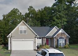 Pre-foreclosure in  PLEASANT WOODS RD Piedmont, SC 29673