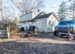 Pre-foreclosure Listing in JEFFERSON AVE SAINT JAMES, NY 11780