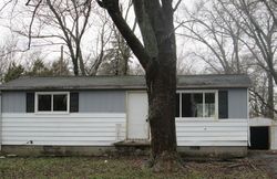 Pre-foreclosure Listing in MCKINLEY AVE HOBART, IN 46342