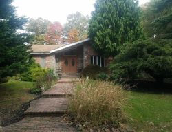 Pre-foreclosure in  FRANKLIN RD Oakdale, NY 11769