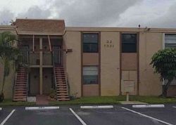 Pre-foreclosure in  NW 18TH ST  Pompano Beach, FL 33063