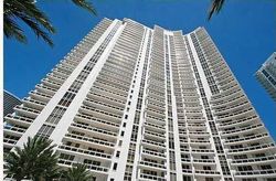 Pre-foreclosure in  BRICKELL KEY BLVD  Miami, FL 33131