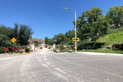 Pre-foreclosure in  SIMPSON PL Calabasas, CA 91302