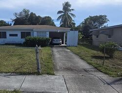 Pre-foreclosure in  NE 144TH ST Miami, FL 33161