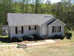 Pre-foreclosure Listing in PARK WEST CIR EASLEY, SC 29642