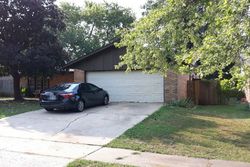 Pre-foreclosure Listing in W LANSING ST BROKEN ARROW, OK 74012