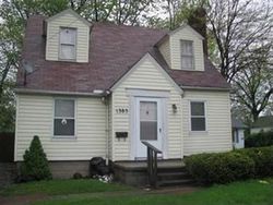 Pre-foreclosure in  MADISON AVE Lorain, OH 44053