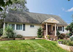 Pre-foreclosure in  SAINT LOUIS AVE Bay Shore, NY 11706