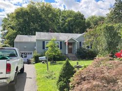 Pre-foreclosure Listing in BRANCHPORT AVE OCEANPORT, NJ 07757