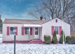 Pre-foreclosure Listing in S BELSAY RD BURTON, MI 48509