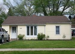 Pre-foreclosure Listing in N EMERALD AVE MUNDELEIN, IL 60060