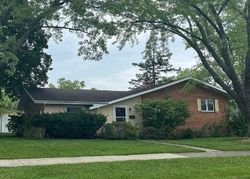 Pre-foreclosure in  BERKSHIRE TER Roselle, IL 60172