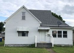 Pre-foreclosure in  W SYLVIA AVE Christopher, IL 62822