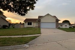 Pre-foreclosure in  RIVERWOODS AVE Des Moines, IA 50320