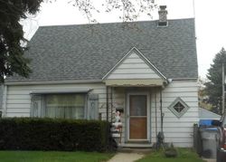 Pre-foreclosure in  S QUINCY AVE Milwaukee, WI 53207