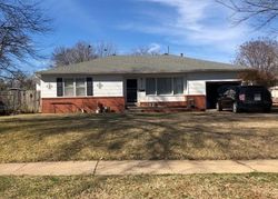 Pre-foreclosure in  N 9TH AVE Durant, OK 74701