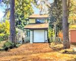 Pre-foreclosure in  LENORA PL N Seattle, WA 98133