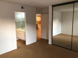 Pre-foreclosure in  W EDGEHILL RD  San Bernardino, CA 92405