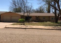 Pre-foreclosure Listing in E HARRIS ST BROWNFIELD, TX 79316